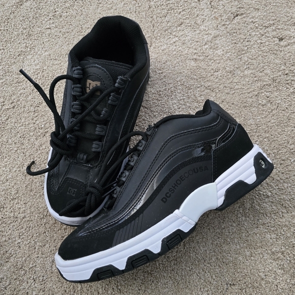 DC Legacy Lite Skate Shoe - Picture 2 of 10